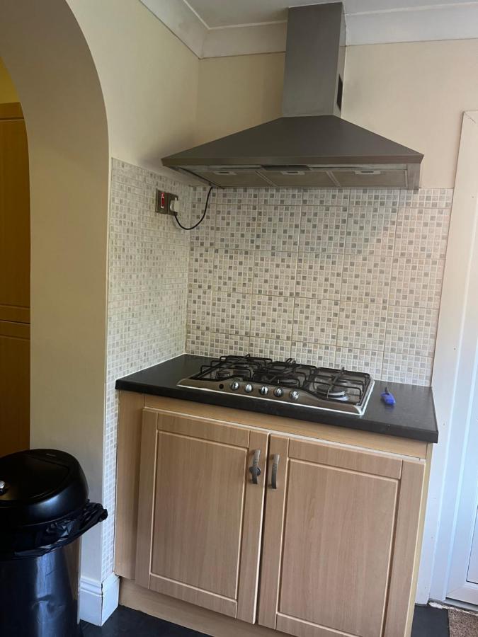 A Cozy House To Stay In Sunny Борнмут Экстерьер фото